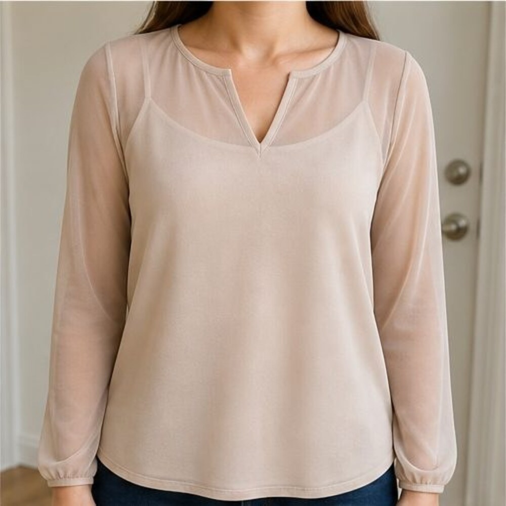 Sand Wrap Blouse - Picture 2 of 6